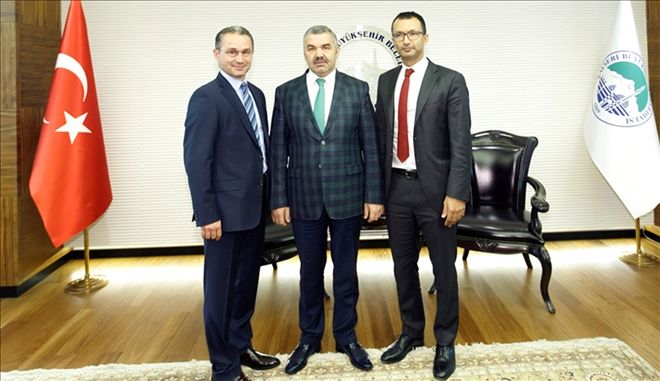 Başkan Çelik Türk Telekom heyetiyle bir süre görüştü 