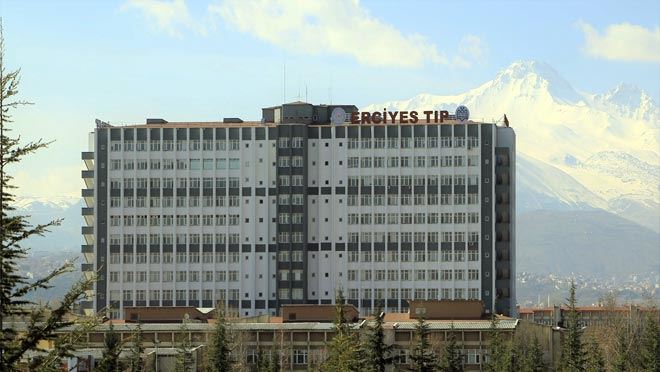  Erciyes Üniversitesi Hastaneleri tam not aldı