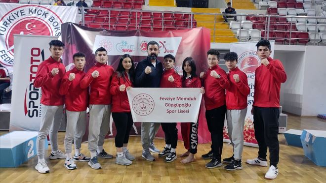 FMG Spor Lisesi Sivas’tan Derecelerle Döndü