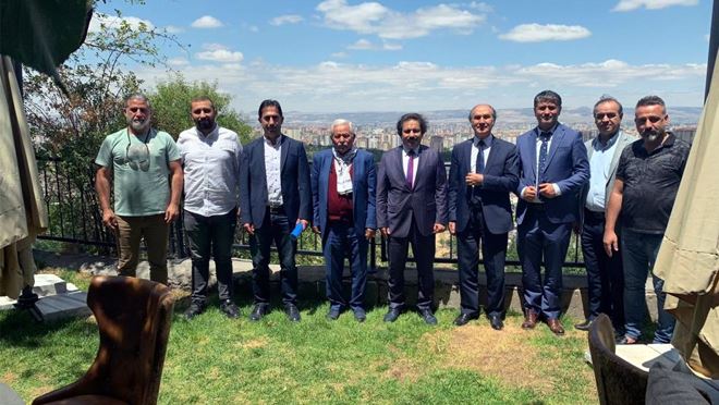 Cumhurbaşkanı Başdanışmanı Küçükyılmaz Kayseri’de gazete sahipleriyle buluştu