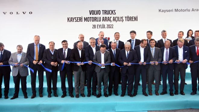 Özaltın Holding Türkiye’nin En Büyük Volvo Servisi’ni Hizmete Açtı