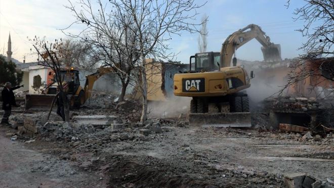 1000 Dairelik Kazım Karabekir Kentsel Dönüşüm Projesi için yıkımlar başladı