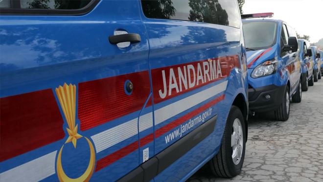Jandarma 10 terör şüphelisini yakaladı