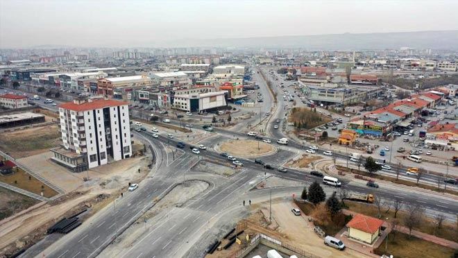 Büyükşehir, 20 milyon TL maliyetle Sivas Bulvarı’nı Kocasinan Bulvarı’na bağladı