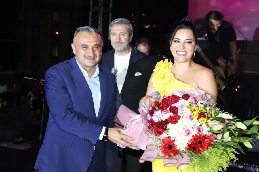 39. Aşık Seyrani Kültür ve Sanat Festivali’nde Zara rüzgarı