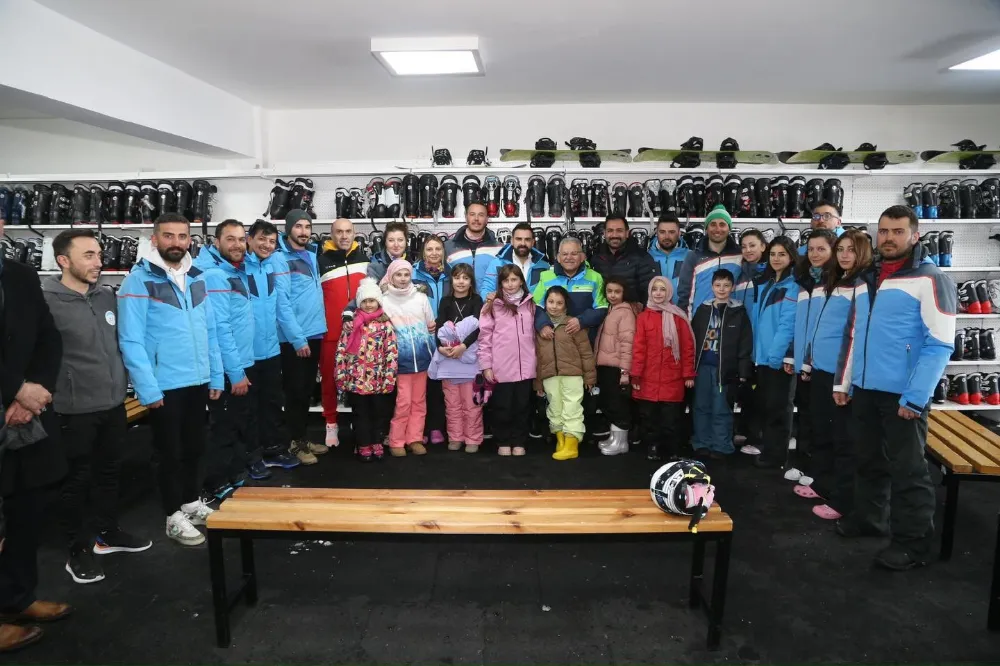 “Türkiye’nin en büyük kayak okulu Erciyes’te hizmet veriyor”