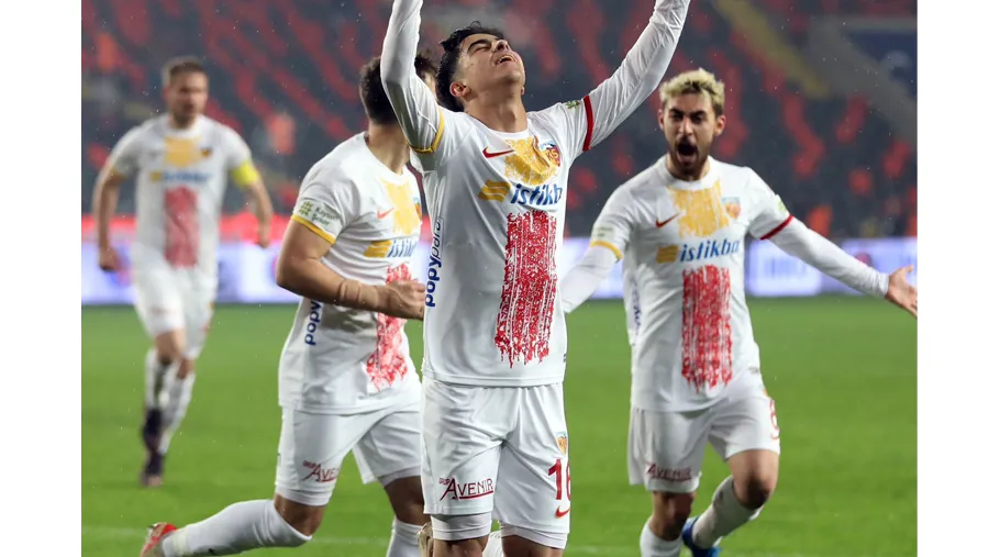 Mehmet Eray Özbek, bu sezon ligde ilk golünü kaydetti