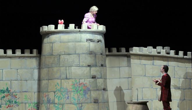 ÇOCUKLAR RAPUNZEL İLE EĞLENDİ