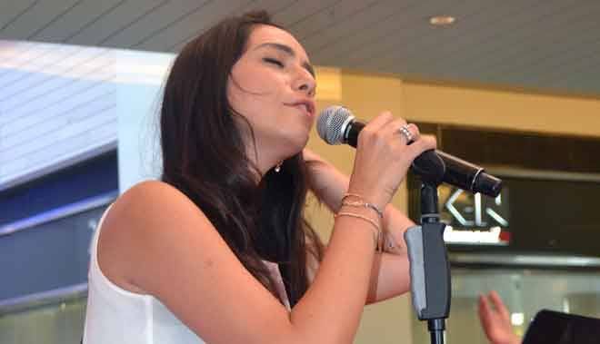 KAYSERİ´DE ÖYKÜ GÜRMAN KONSERİ