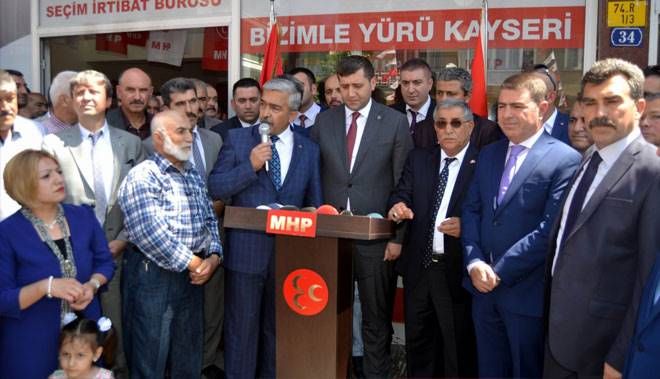 MHP ?DE BAYRAMLAŞAMA TÖRENİ