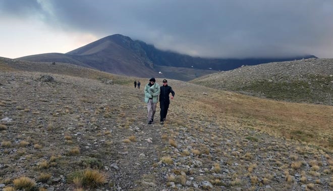 ERCİYES´TE MAHSUR KALAN 2 KİŞİYİ JAK EKİPLERİ KURTARDI