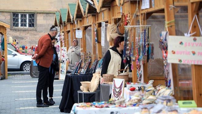 ‘Maharetli Eller’e Ramazan’da da yoğun ilgi