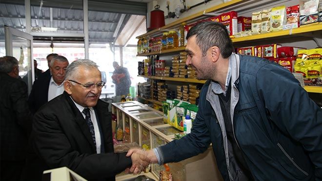 Başkan Büyükkılıç’tan Hisarcık’ta Esnaf Ve Vatandaş Ziyareti