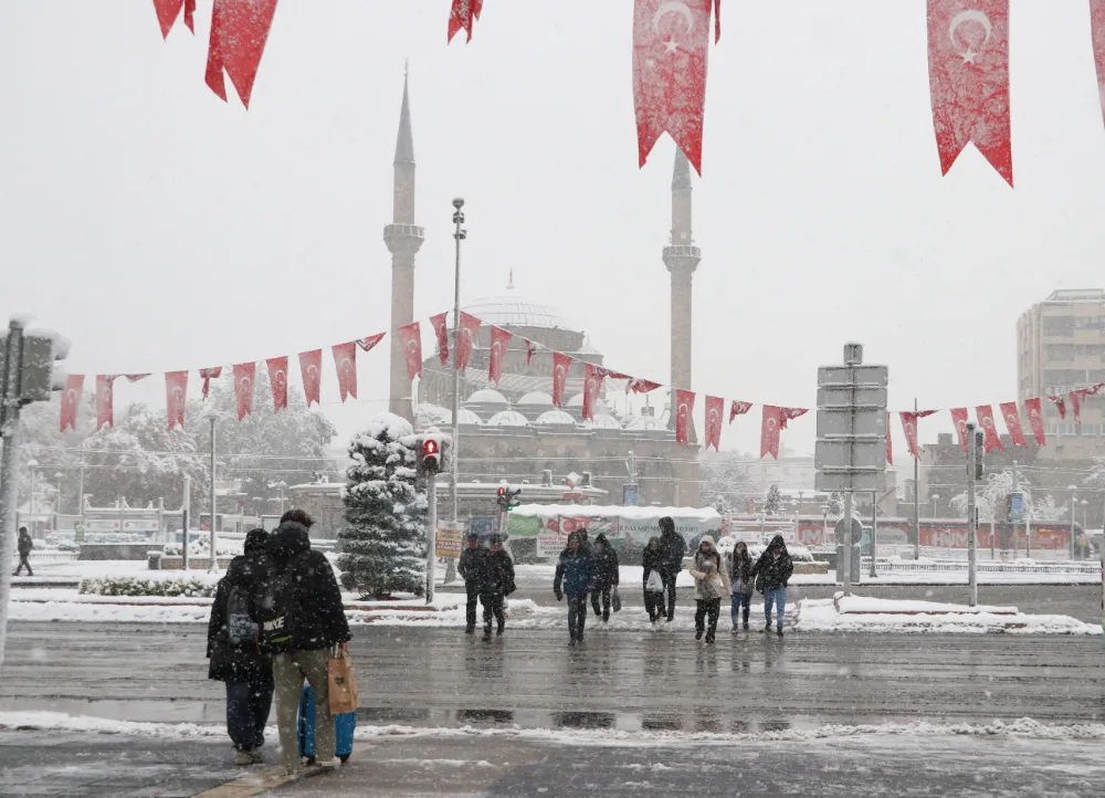 Okullar 1 gün tatil edildi!