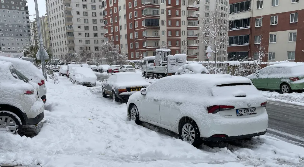 Gelişigüzel parklar polis ekiplerinin iş yükünü artırdı 