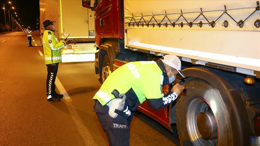 Yolcu otobüslerine yönelik lastik denetimi yapıldı