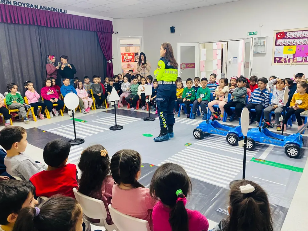 Öğrencilere trafik eğitimi 
