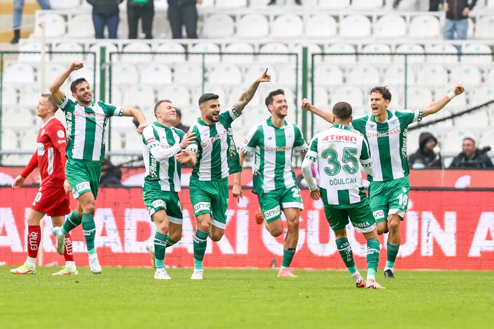 Konyaspor: 1 - Antalyaspor: 0 (İlk yarı)