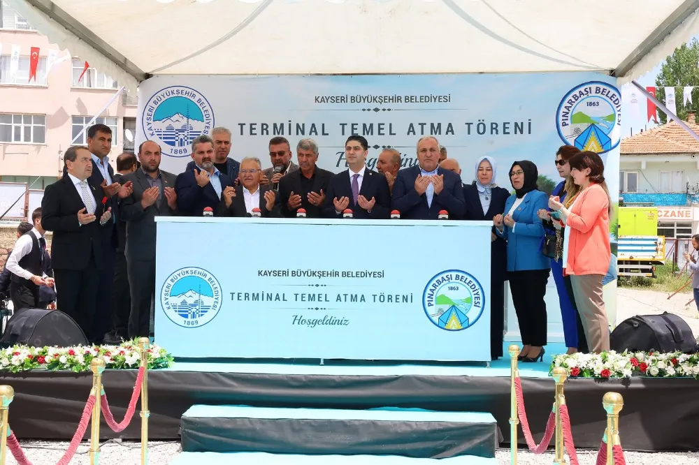 Pınarbaşı Terminal ve Ticaret Binası temel atma törenine katıldı