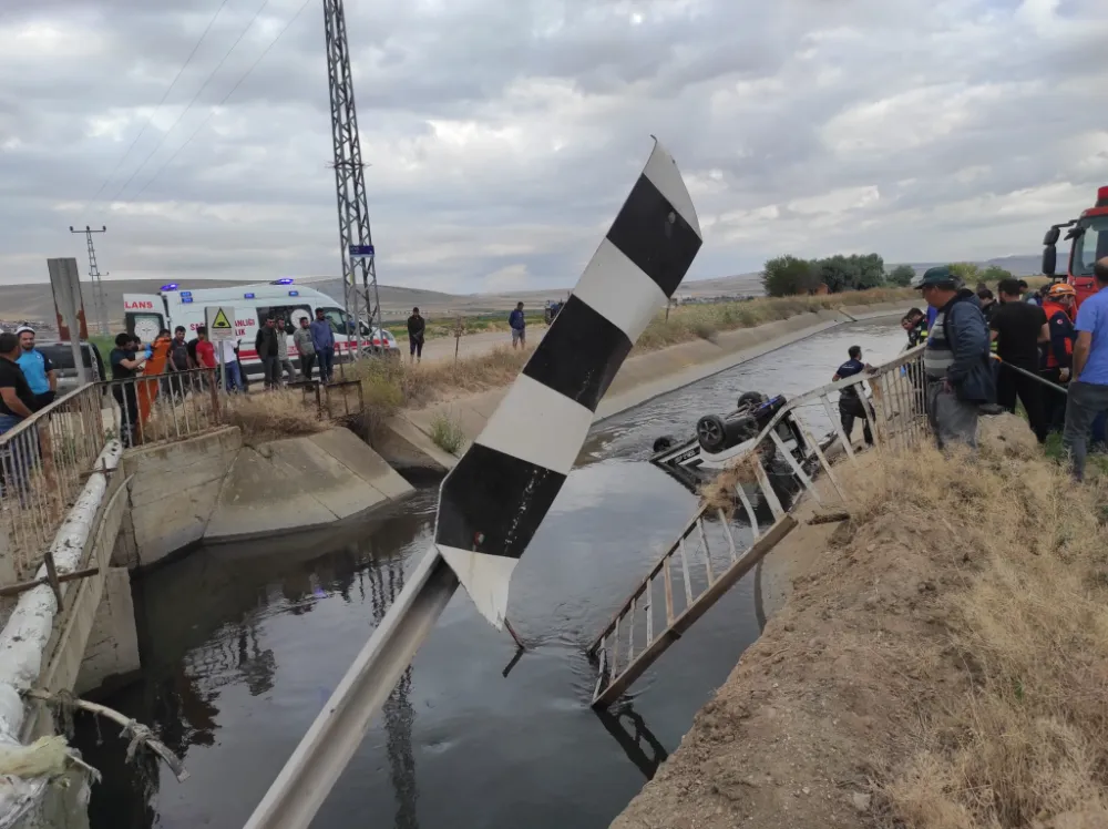 Sulama kanalına düşen aracın sürücüsü hayatını kaybetti
