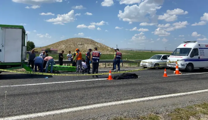 Niğde - Kayseri karayolunda feci kaza! 2 kişi yaşamını yitirdi