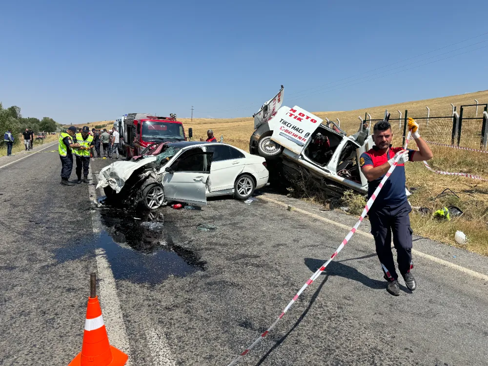 Yozgat-Kayseri kara yolunda feci kaza: 4 kişi öldü