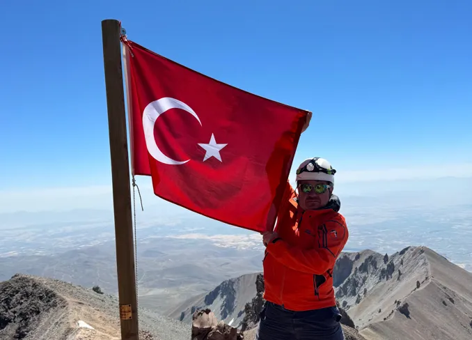 30. Sütdonduran Kampı ve Erciyes Zirve Tırmanışı tamamlandı