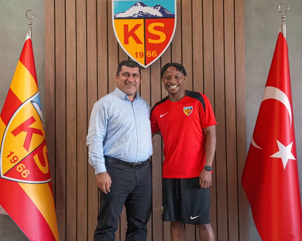 Kayserispor, Uzodimma ile sözleşme yeniledi