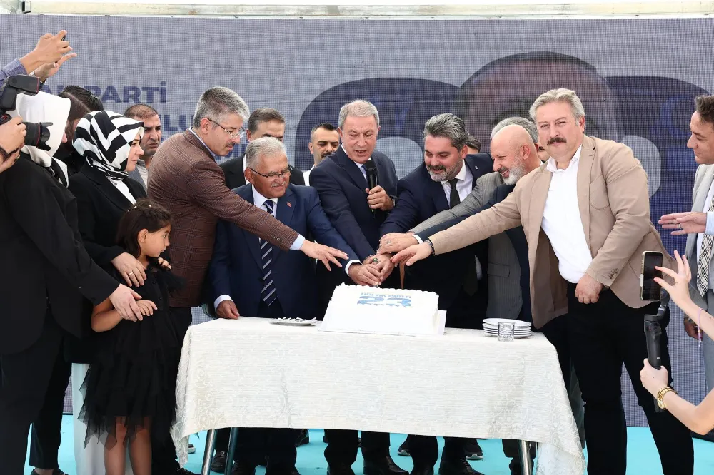 AK Parti Kayseri Teşkilatı 23. yılını kutladı 