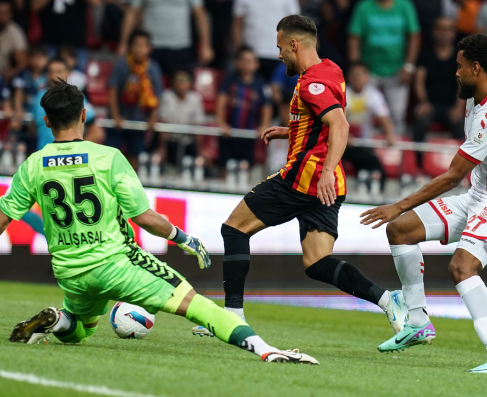 Kayserispor, 10 kişilik Sivasspor’u elinden kaçırdı: 1-2