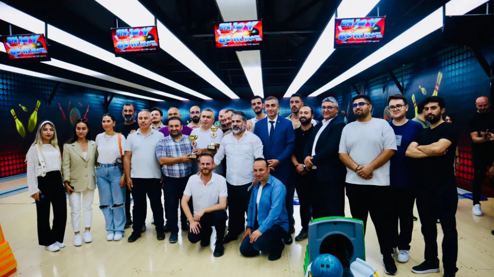 Gazeteciler bowling turnuvasında kıyasıya yarıştı