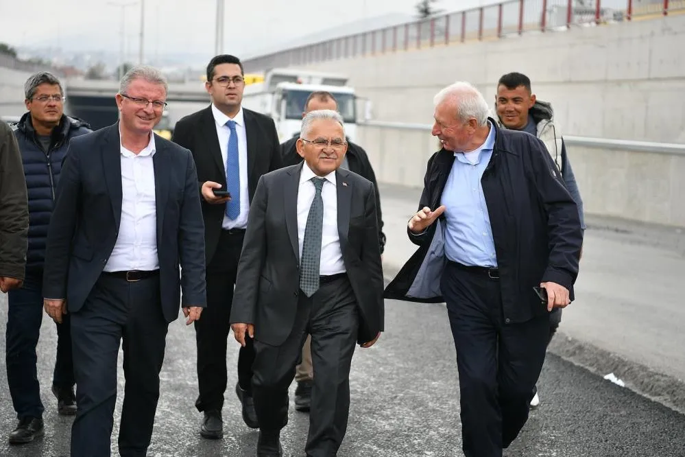  Başkan Büyükkılıç’tan katlı kavşakta inceleme