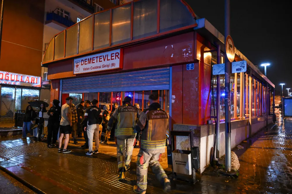 Metro istasyonundaki duman paniğe neden oldu