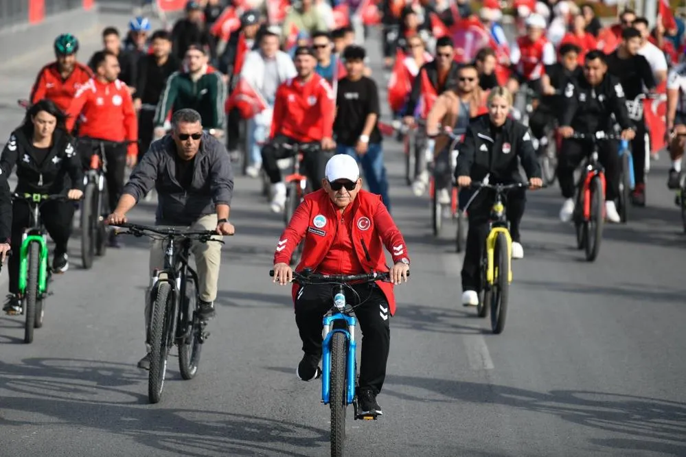 Büyükkılıç, ‘Cumhuriyetin Gücüyle Pedallıyoruz’ etkinliğine katıldı