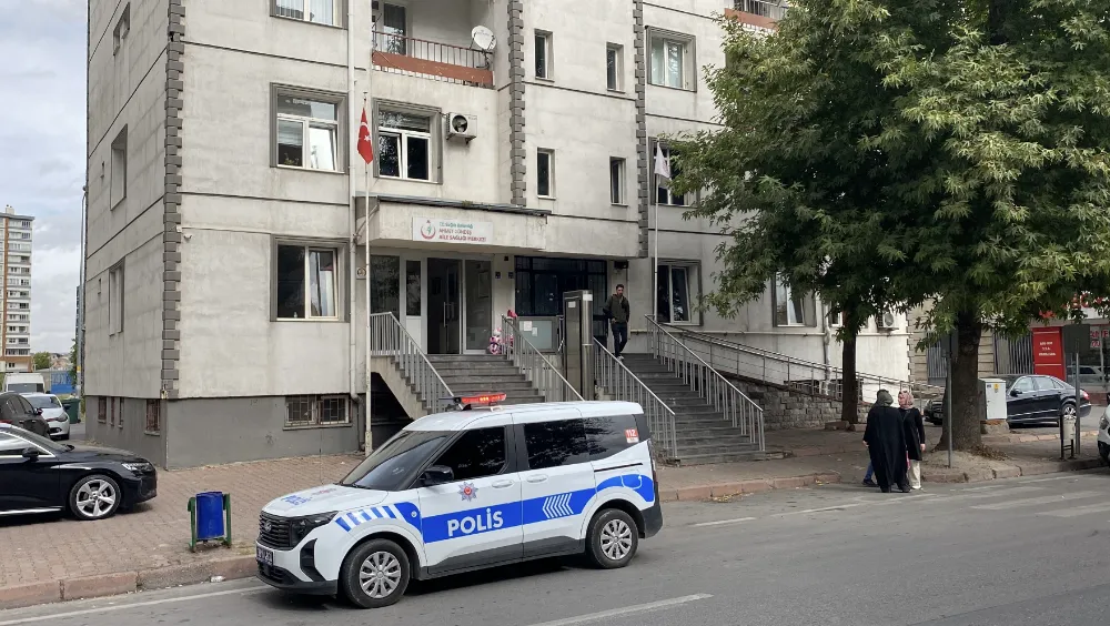 Aile sağlığı merkezindeki sıra kavgasında 3 kişi yaralandı