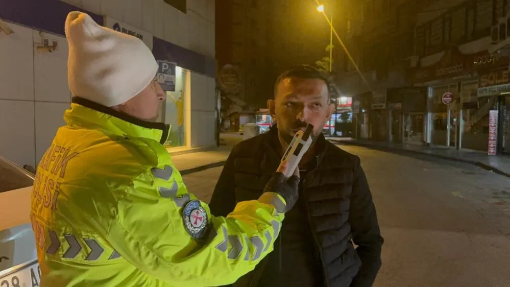 6 gün arayla ikinci kez alkollü yakalandı!