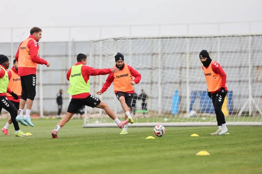 Sivasspor, Esenler Erokspor maçının hazırlıklarını sürdürdü