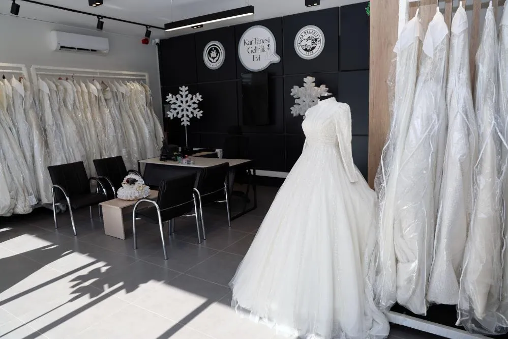 Kar Tanesi Gelinlik Evi mutlu koşuşturmacanın adresi oldu