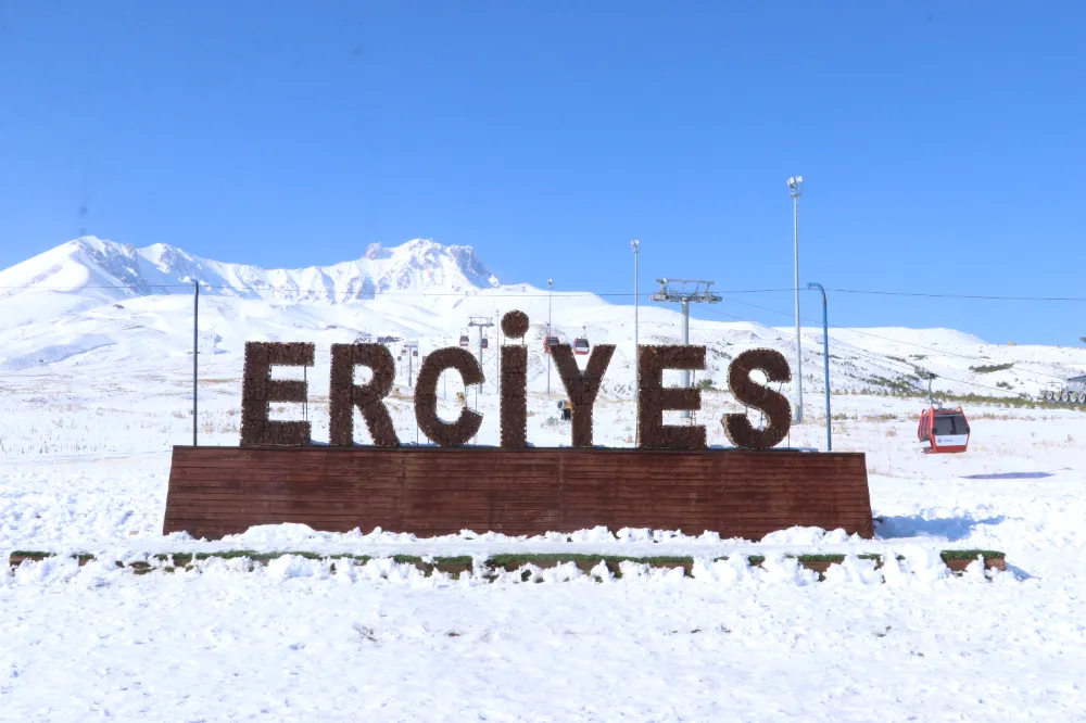 Kasımda yağan kar Erciyes