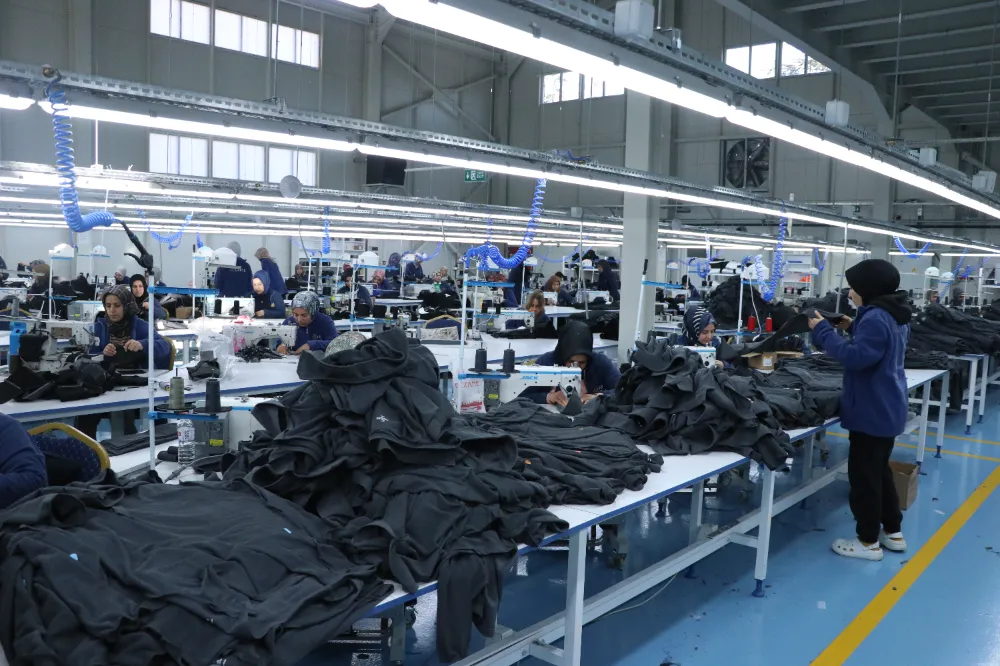 Eski cezaevi 100 kadının çalıştığı tekstil fabrikasına dönüştü