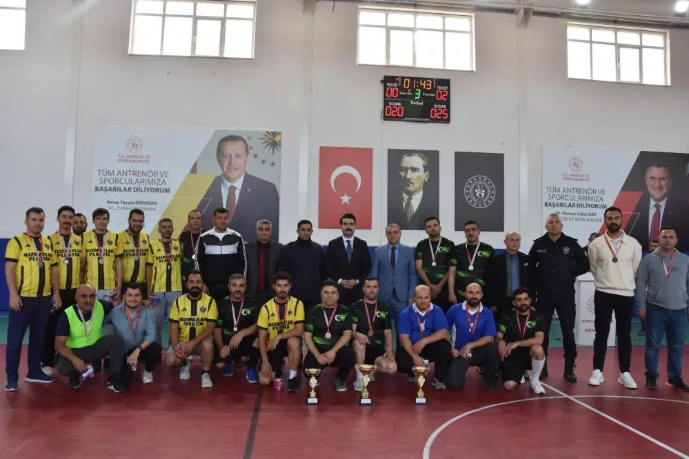 Öğretmenler hünerlerini filede sergiledi