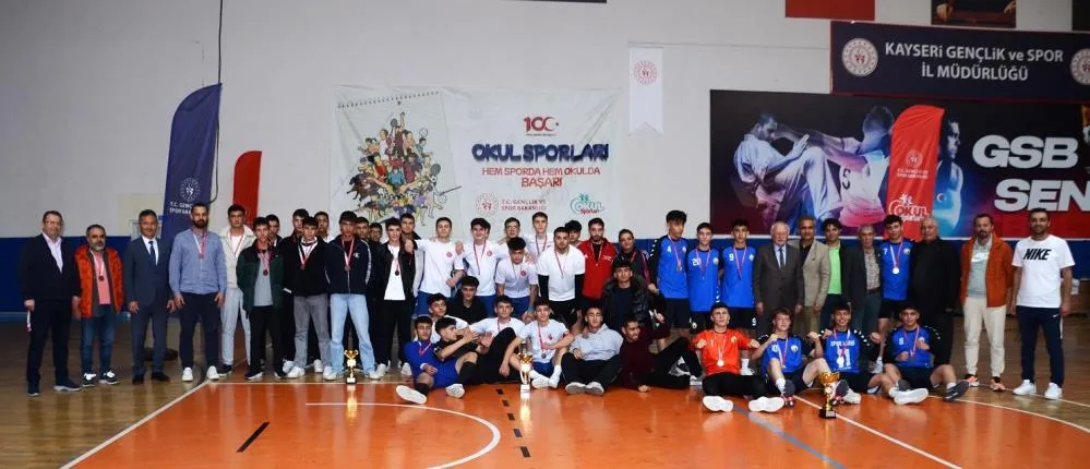 Kayseri Liseli Gençler Hentbol İl Birinciliği sona erdi