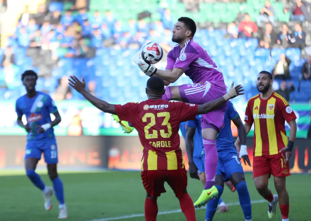 Kayserispor deplasmanda güldü