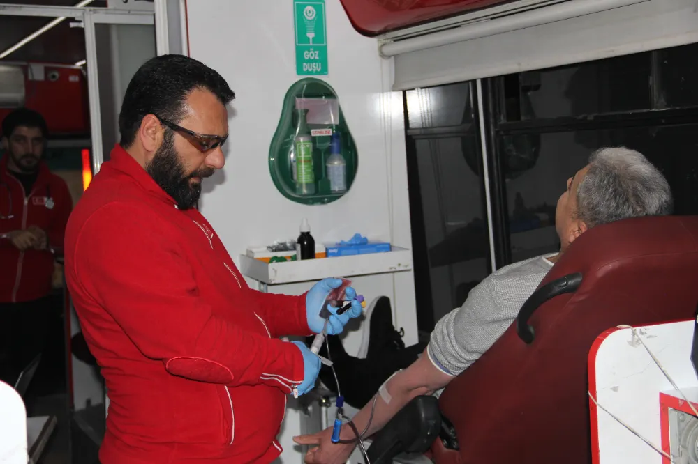 Kızılay, vatandaşları Ramazanda kan bağışına davet ediyor