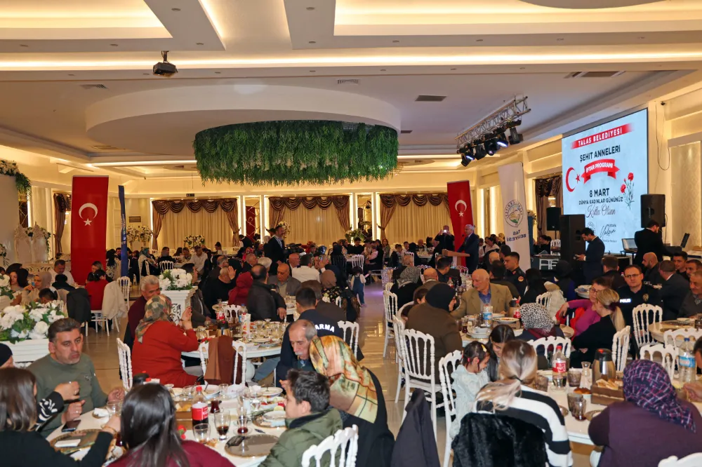 Talas Belediyesi, şehit aileleri için iftar düzenledi