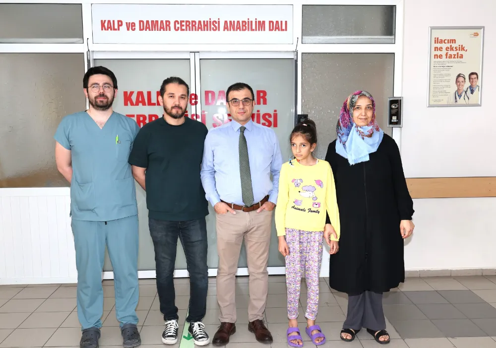 9 yaşındaki Toprak, mitral kapak tamir yöntemi ile iyileşti