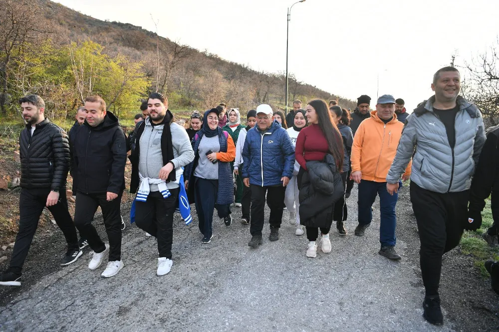 Başkan Büyükkılıç, gençlerle Ali Dağı