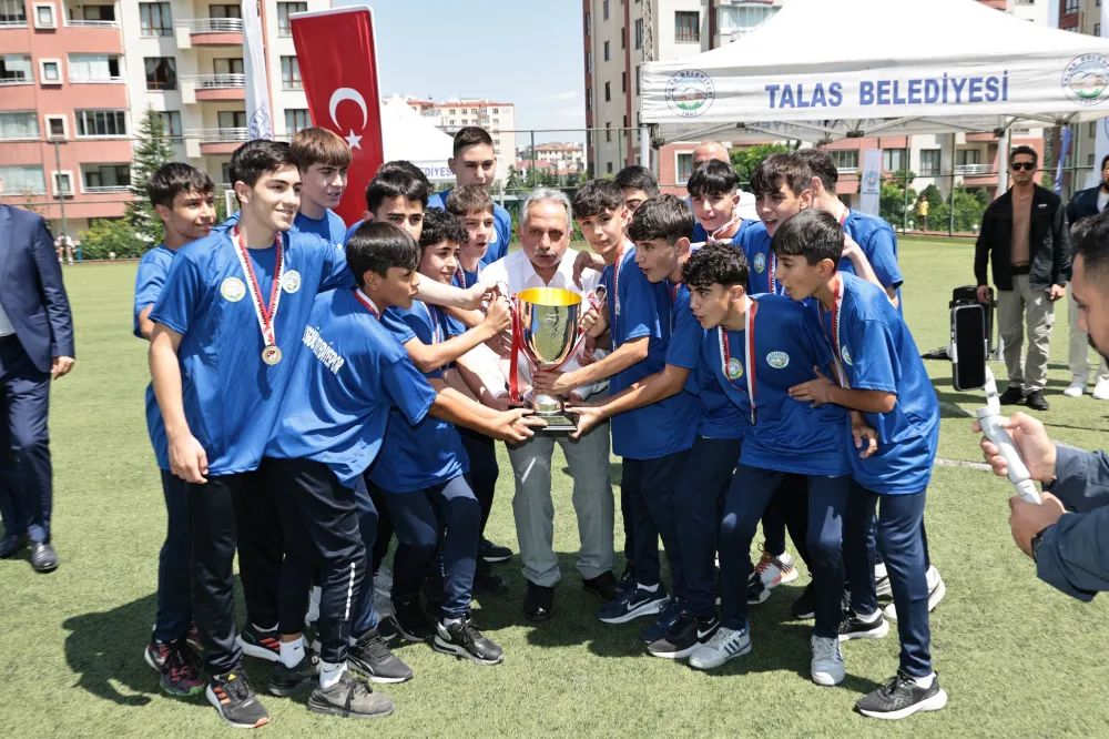 Talas’ta yaz futbol okulu kayıtları başladı