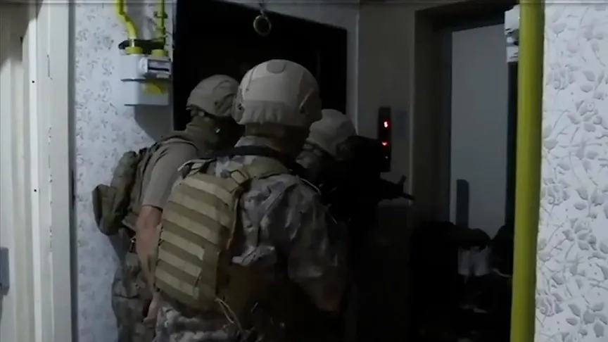 Siber suç operasyonunda 190 kişi yakalandı 