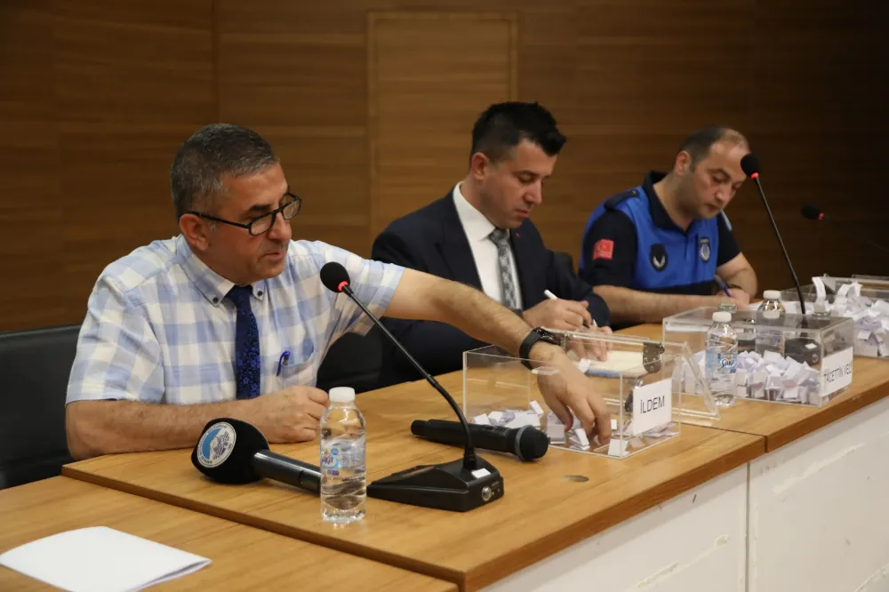 Melikgazi köy pazarında esnafların yerleri belirlendi